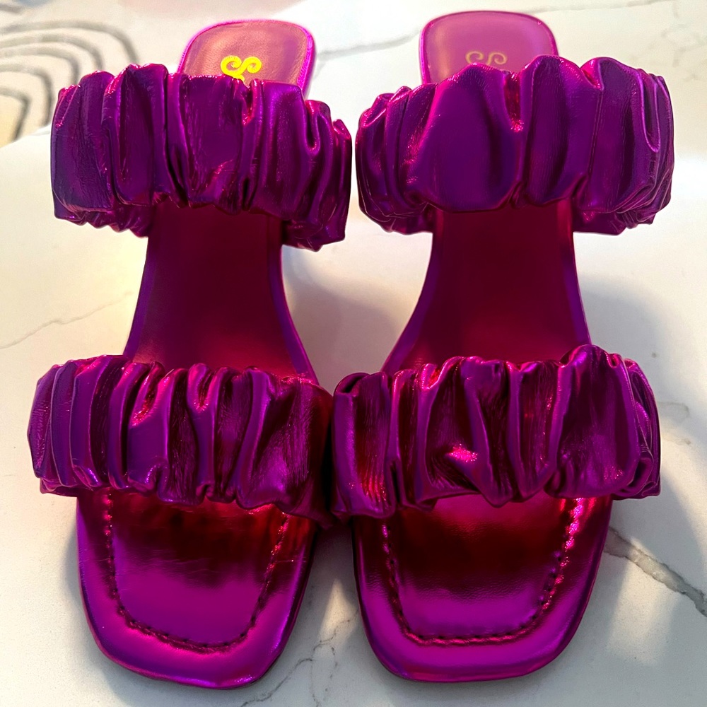 Ruched sandals